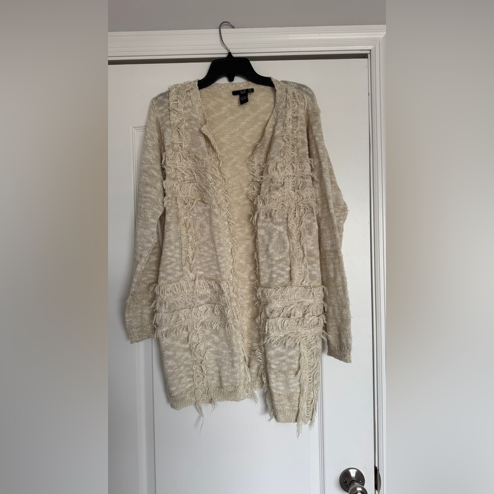 Fringe detail tan sweater with pockets